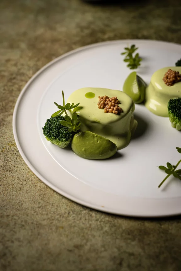 Brocolis, cabillaud et livèche.