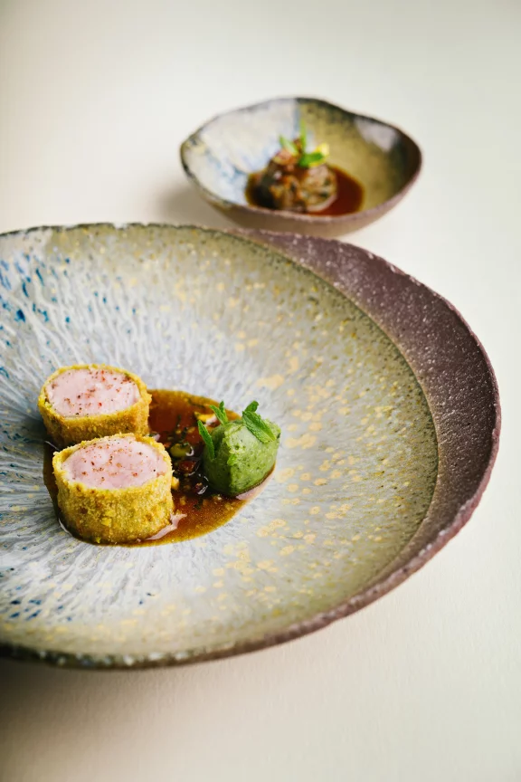 Agneau au foin des Alpes et pistaches.