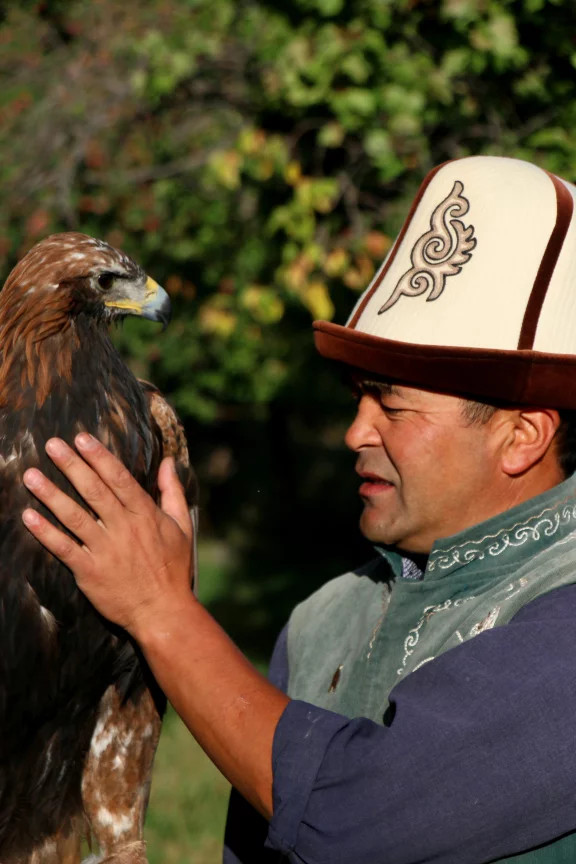 Dresser des rapaces est une activité prisée et lucrative.