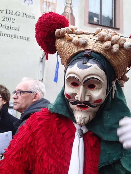 Masques et tenues sont transmis de génération en génération.