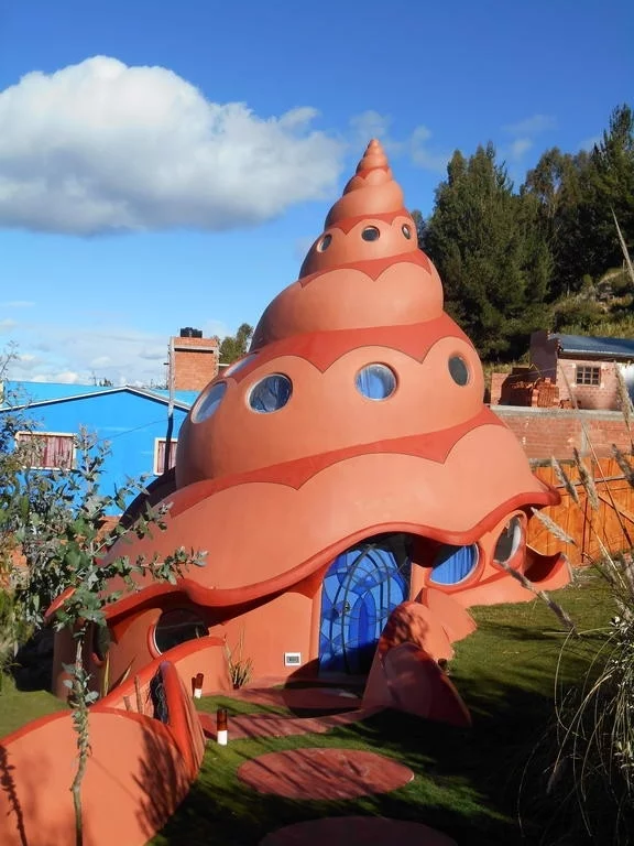L'hôtel Las Olas, ou les Vagues, participe à la singularité de Copacabana (Bolivie)