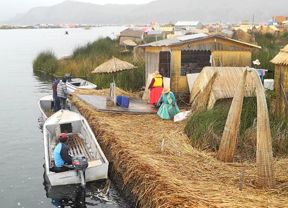 Chez les Uros