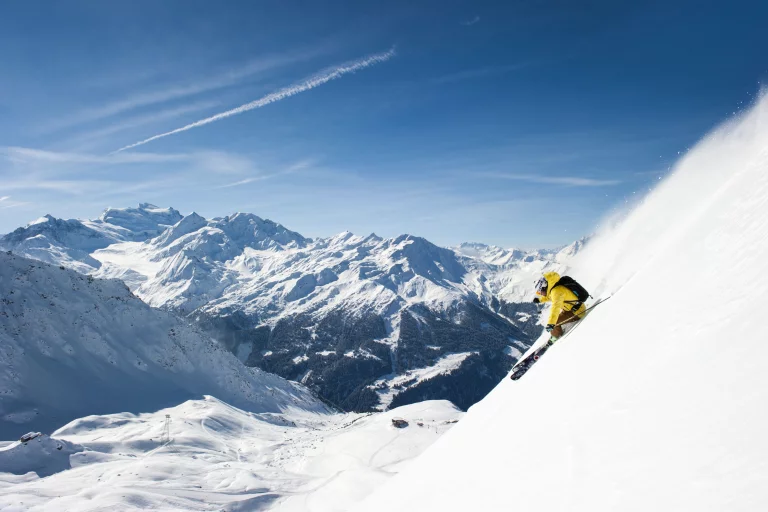 Le domaine des 4 vallées compte 410 km de piste, mais aussi quantités d'espaces hors piste.