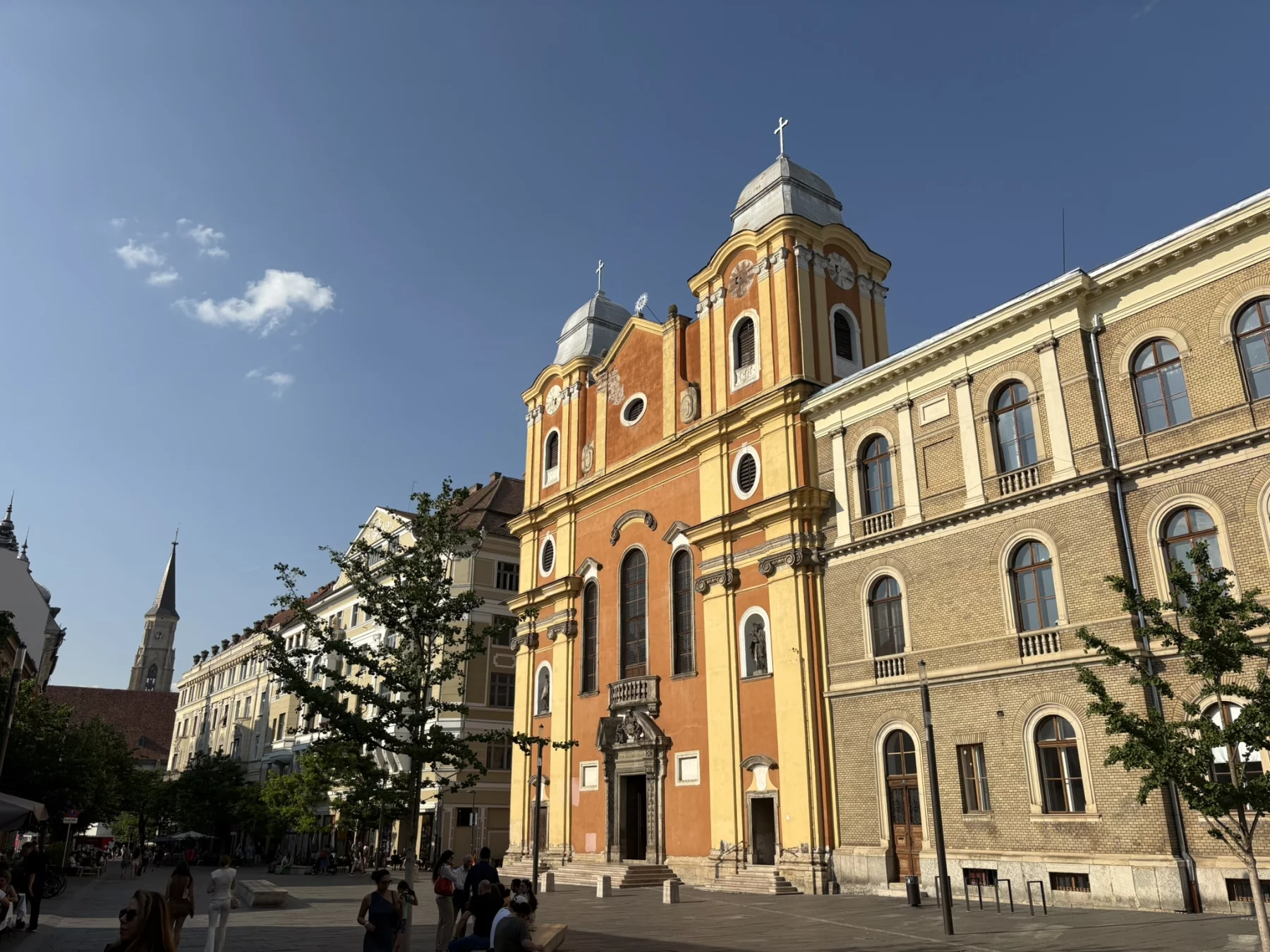 L'église des piaristes de la Sante-Trinité construite par les Jésuites au début du XVIIIe siècle
