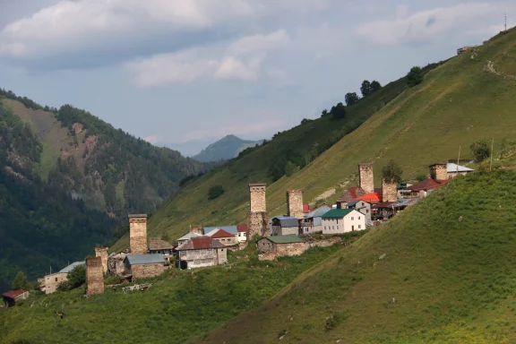 Le village d'Adishi.