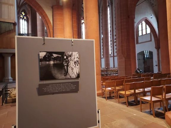 Les églises à Heidelberg accueillent des expositions parfosi controversées comme sur la prostitution.