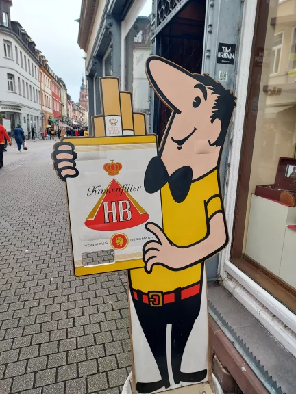 Des vieilles réclames dans les rues de Heidelberg.