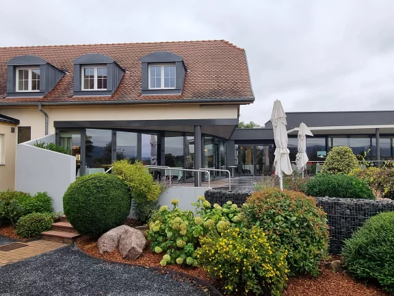 La terrasse du Kasbür située à l'arrière du restaurant.