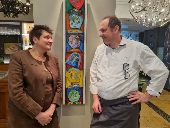 Le chef avec sa femme, Beatrice qui gére la salle et la réception.