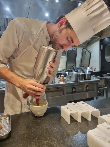 Focus sur le travail en cuisine.