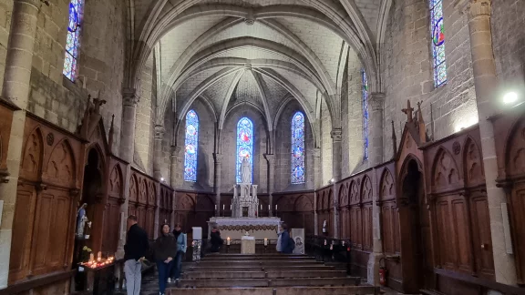 L'intérieur de la collégiale Saint-Aubin à Guérande.