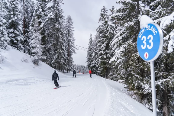 Skier entre les sapins. Photo OTGP_JYM