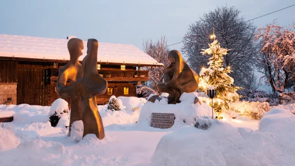 Le chemin de la paix Franz-Xaver Gruber avec des sculptures de Hubert J. Flörl. ©Stille Nacht Gesellschaft