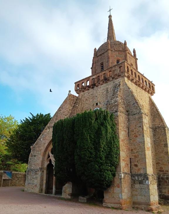 Perroz-Guirec, l'église de Saint-Jacques le Majeur