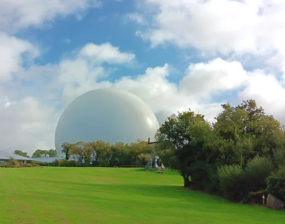 Radôme, Pleumeur-Bodou