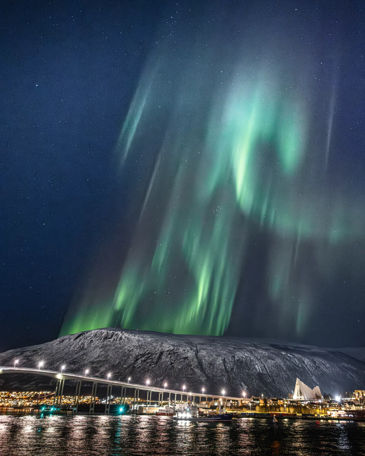 Au-dessus de Tromso. Photo Valentin Pilate