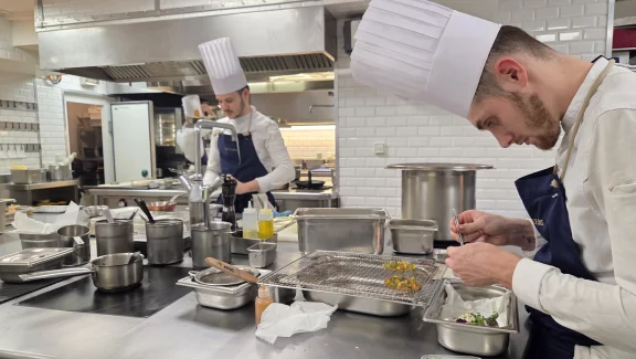 La brigade compte de 15 à 18 salariés selon la saison.