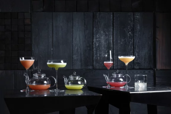 Des jus cuisinés sont désormais proposés avec chaque plat comme alternative au vin.