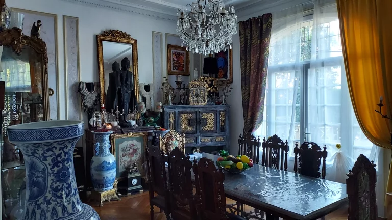 La salle à manger du Madrigal.