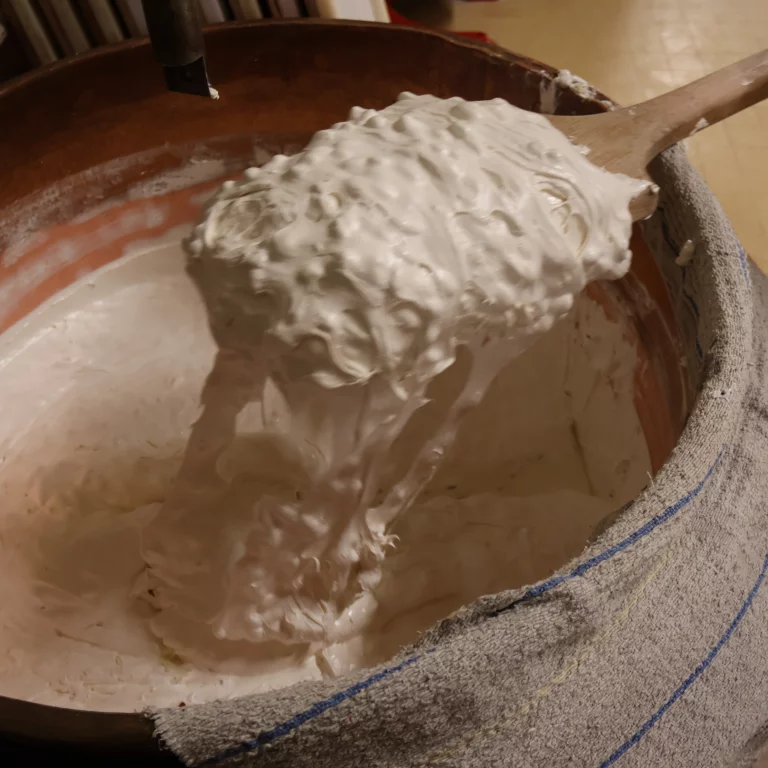 Préparation de nougat à Montélimar