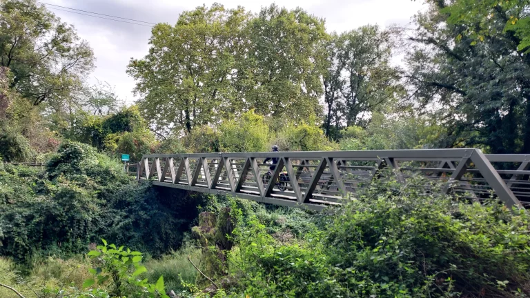 Impossible de compter tous les ponts qui jalonnent la ViaRhôna