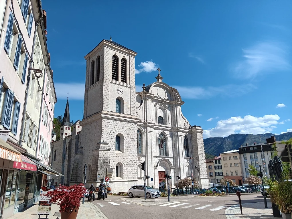 La cathédrale Saint-Pierre, Saint-Paul et Saint-André à Saint-Claude