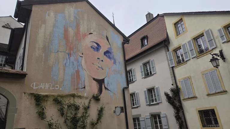 Un parcours de street-art est à découvrir à Estavayer-le-Lac.