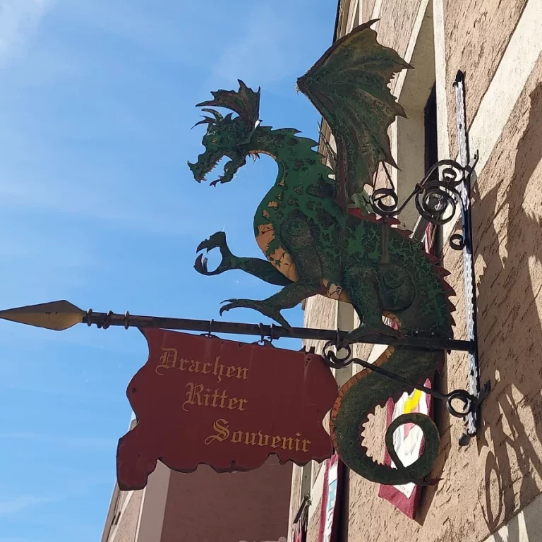 A Furth im Wald, le dragon s'affiche partout en ville