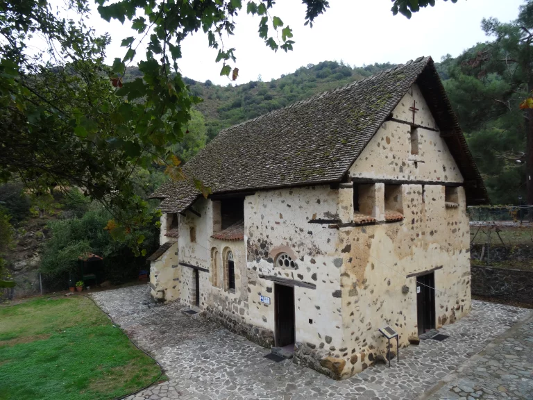Les chapelles ont été cachées sous des toits de grange afin de les protéger des envahisseurs