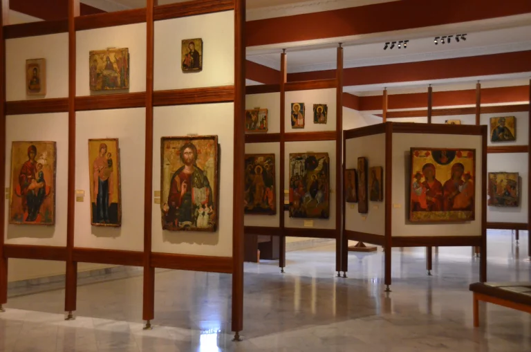 Des icones plusieurs fois centenaires au musée byzantin à Nicosie