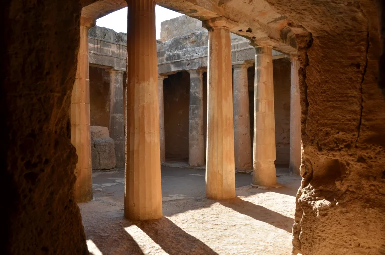 Les tombeaux des rois à Pafos
