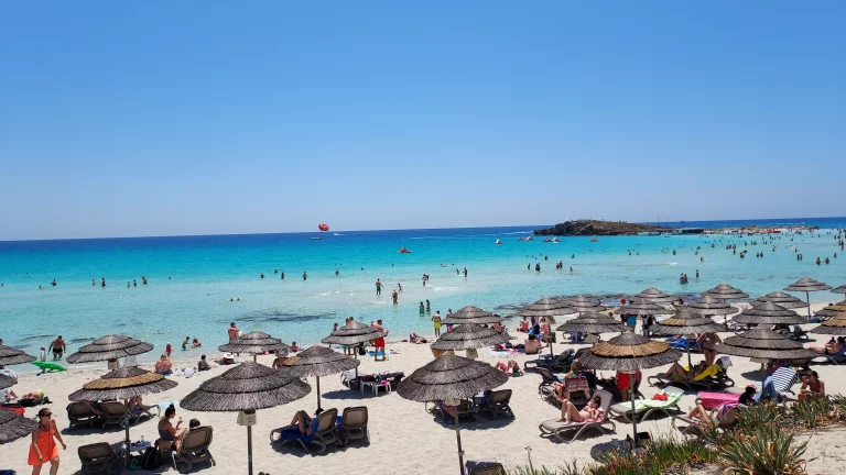 La très populaire Nissi beach à Ayia Napa