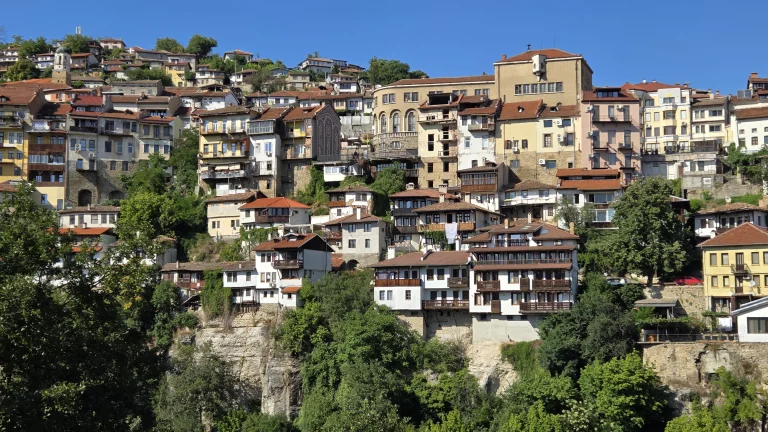 La ville de Veliko Tarnovo.