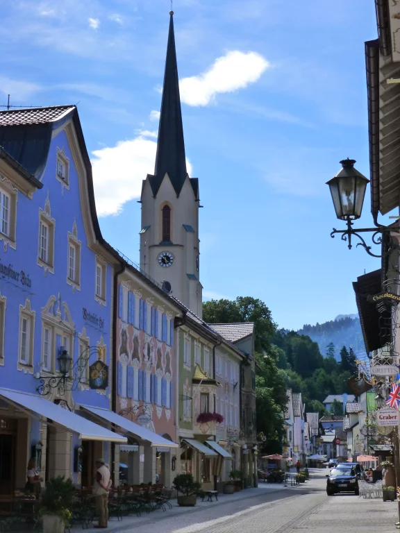 Dans les rues de Garmisch-Partenkirchen