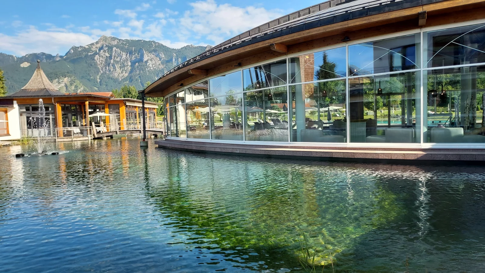 Le spa profite d'un cadre naturel majestueux. ©Hervé Laurent