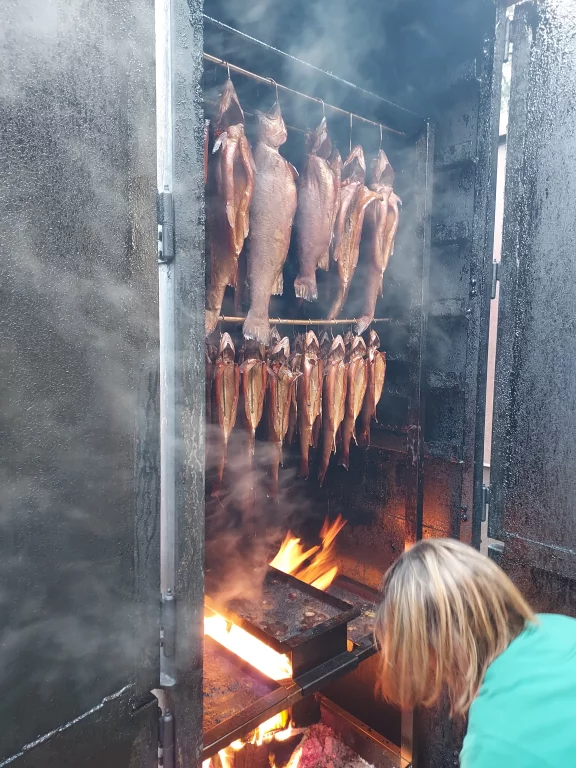 Les truites sont fumées à chaud. ©H.L.