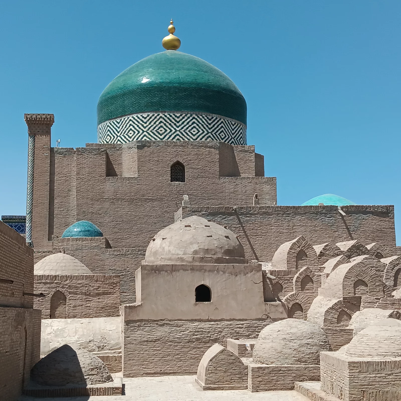 Le mausolée Pakhlavan Mahmud: un des monuments-phares de Khiva. Photo Claude Vautrin