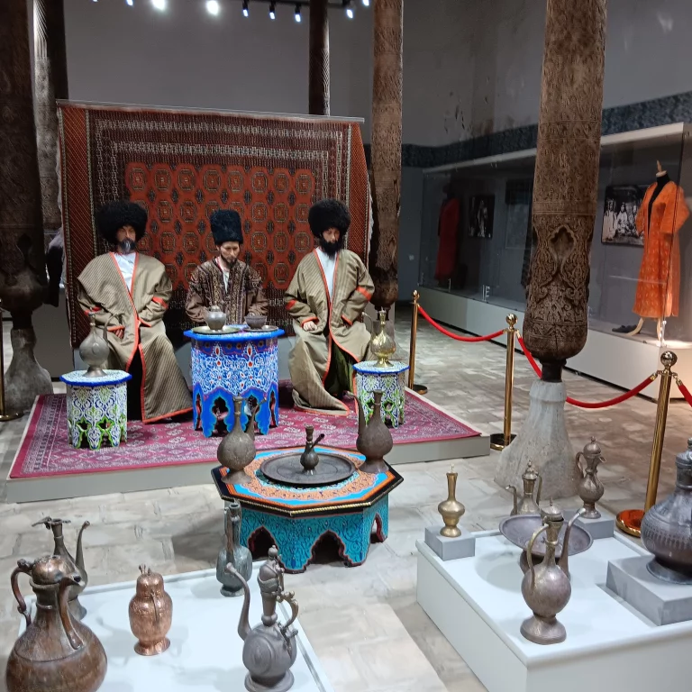 Dans le Palais de Tach-Khaouli et son harem. Photo Claude Vautrin