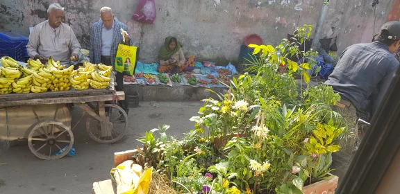 Amritsar. Petite marché de rue.