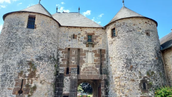 Le château de Fresnay-sur-Sarthe.