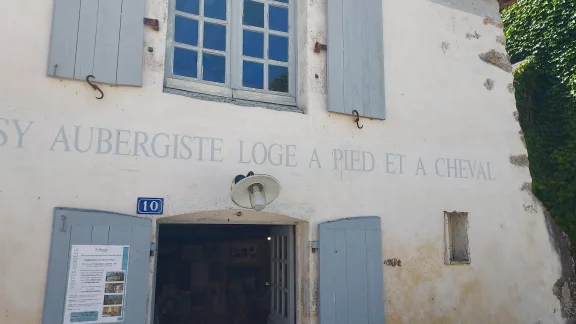 L'auberge pour tous à Saint-Cénéri-le-Gérei.