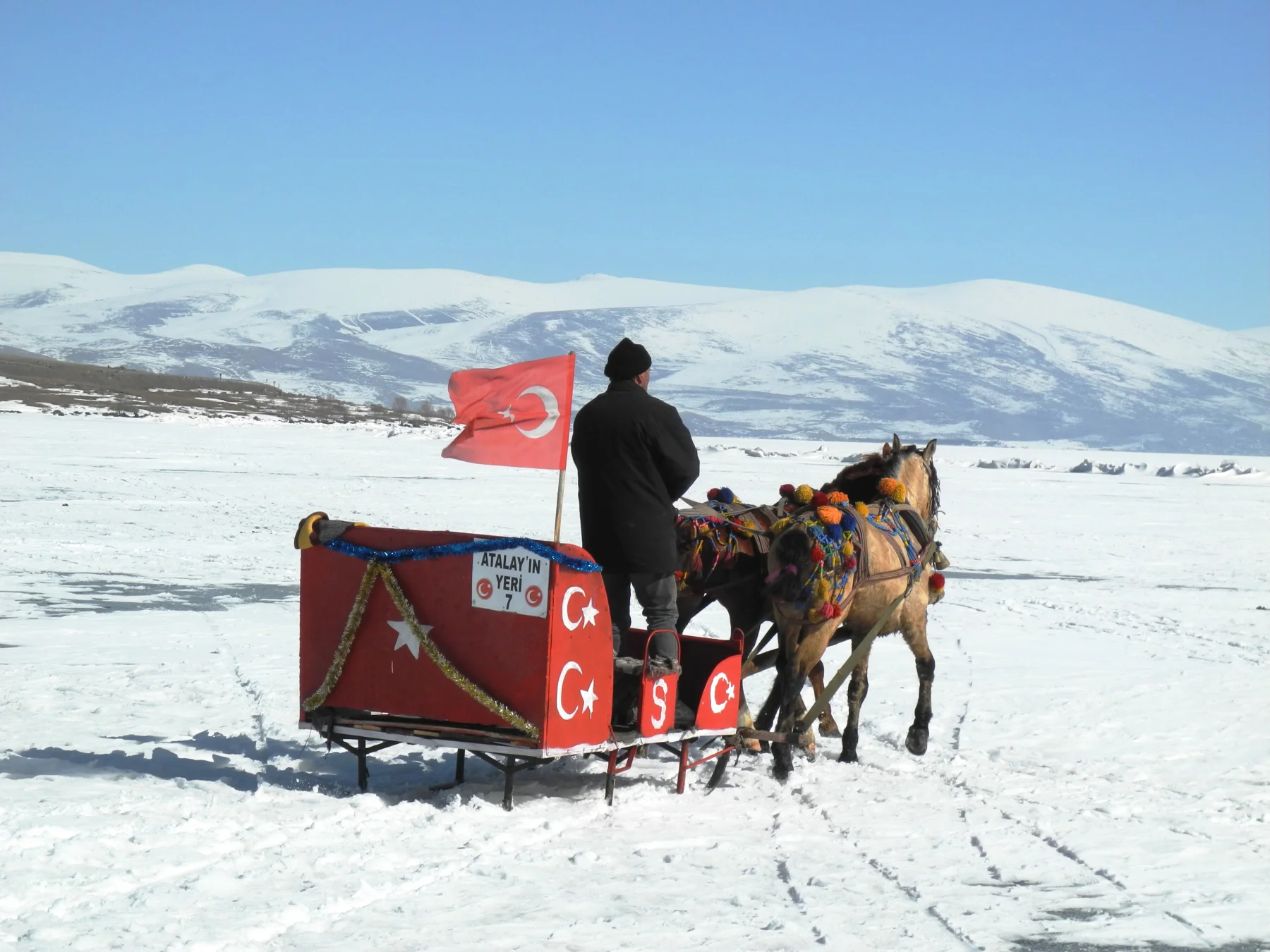 A 65 kms de Kars et à 2000 mètres d'altitude, le lac Cildir, un des plus grands de Turquie