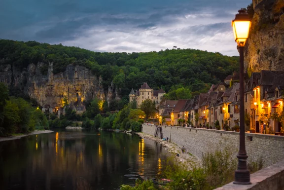 Lanterne des Mort à Sarlat. Photo Dan Courtice.