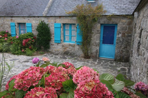 La maison bretonne typique en granit.