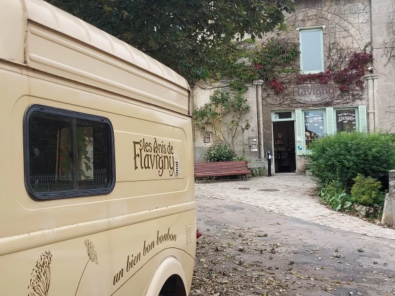 Les livraisons étaient faites dans ce fourgon Citroën.