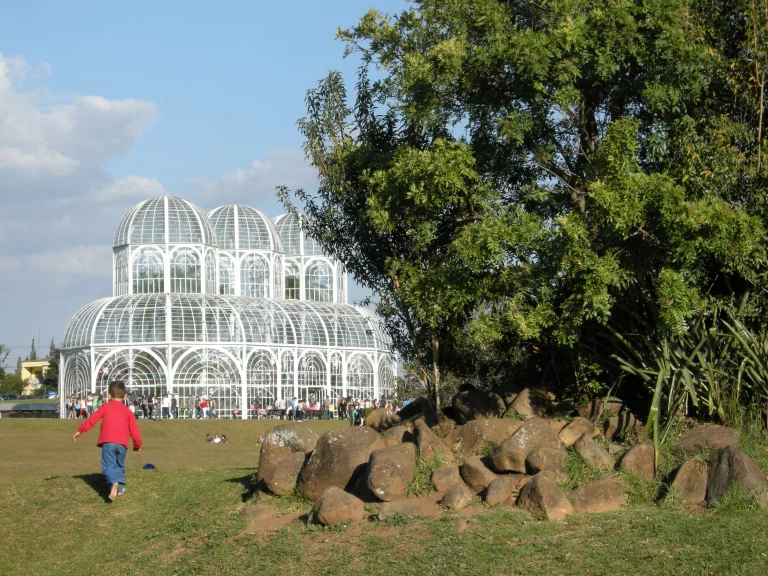 Curitiba ou près de 50 ans de bonnes pratiques environnementales: ici le Jardin Botanique
