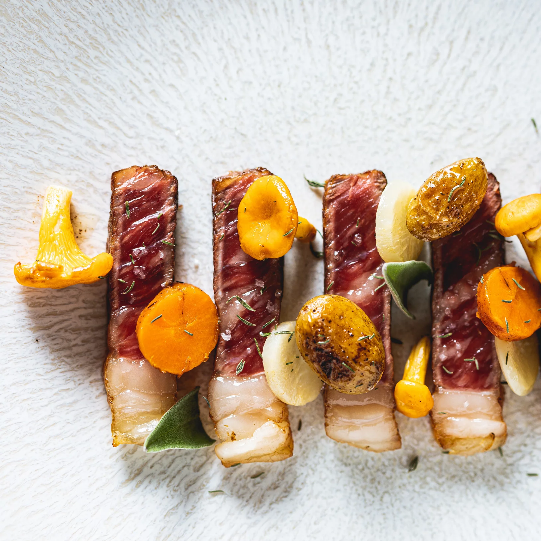 Plat à base de wagyu, une race bovine japonnaise, élevée au domaine Rymska et considérée comme une viande grand cru.