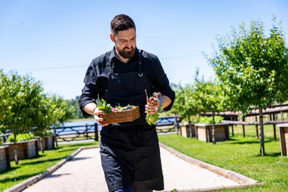 Le chef Jérémie Muller au retour du jardin..