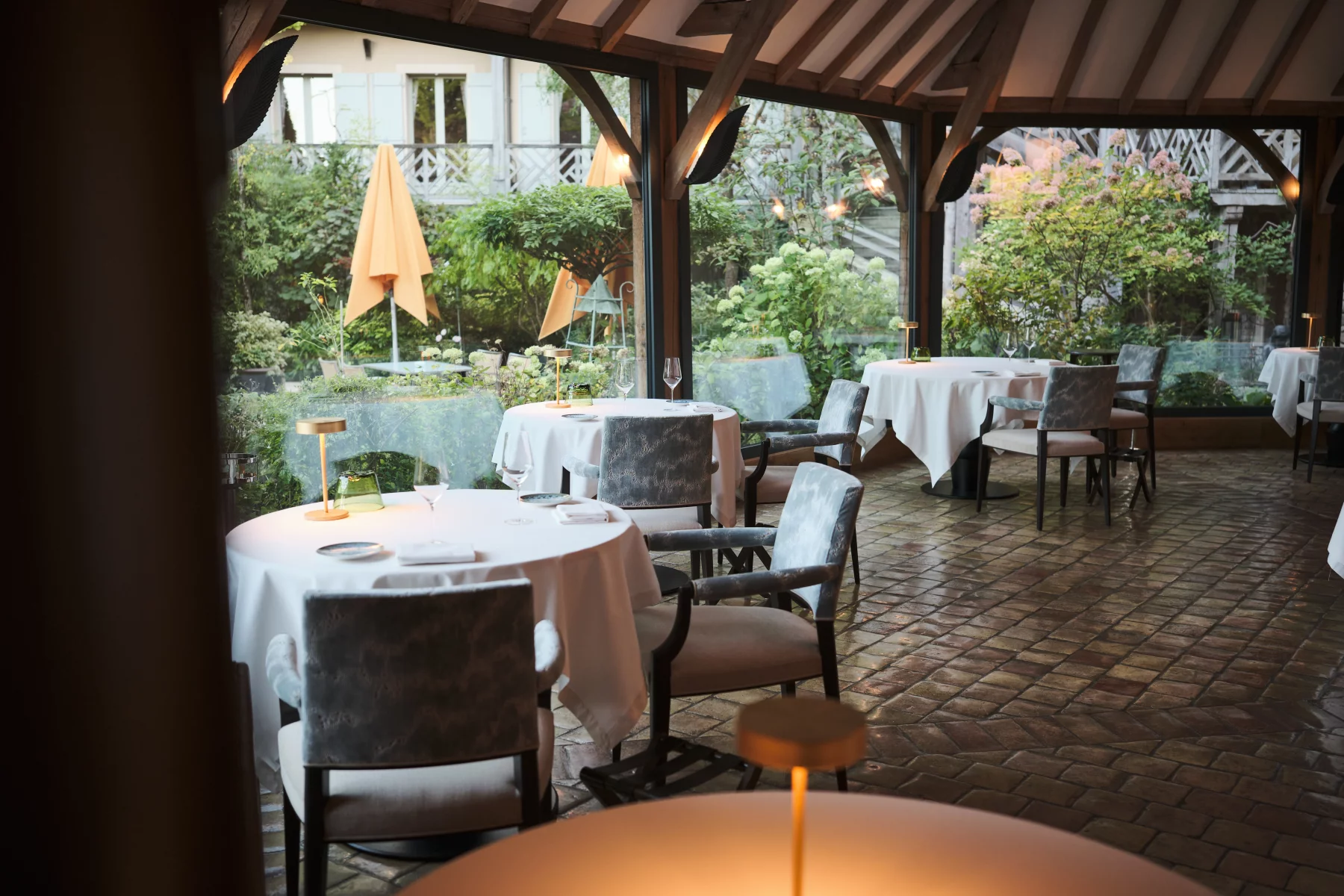 La terrasse couverte. Photos Jonathan Thévenet.