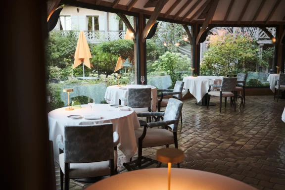 La terrasse couverte. Photos Jonathan Thévenet.